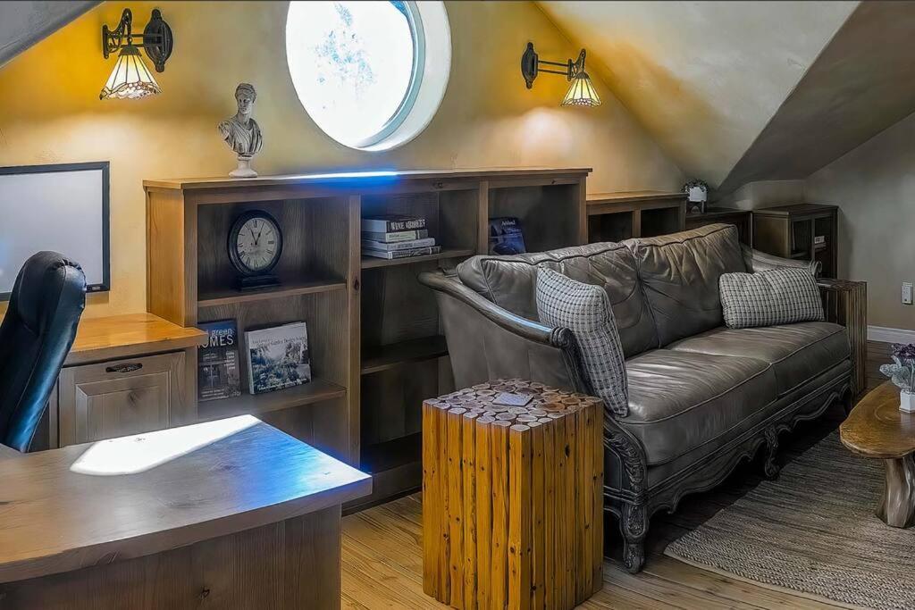 فيلا European Style Straw Bale Retreat أشلاند المظهر الخارجي الصورة