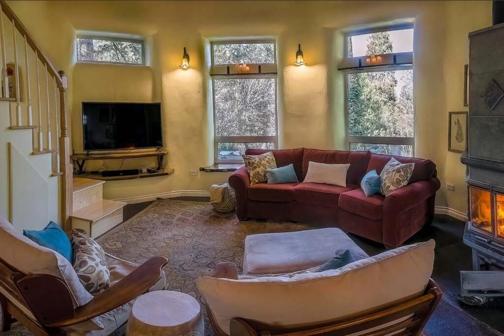 فيلا European Style Straw Bale Retreat أشلاند المظهر الخارجي الصورة