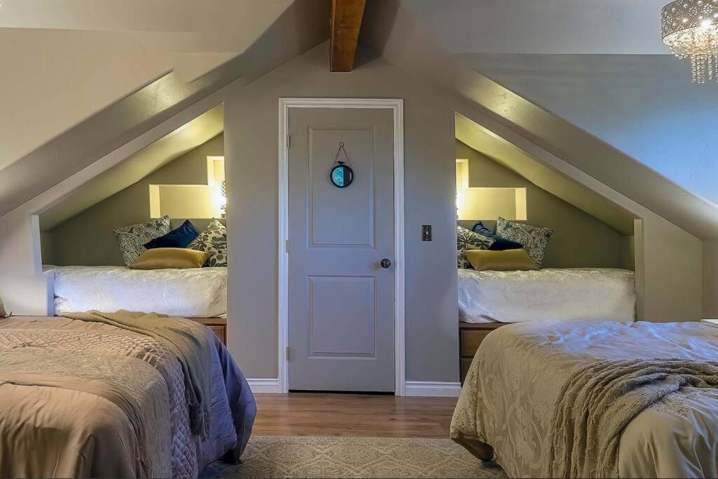 فيلا European Style Straw Bale Retreat أشلاند المظهر الخارجي الصورة