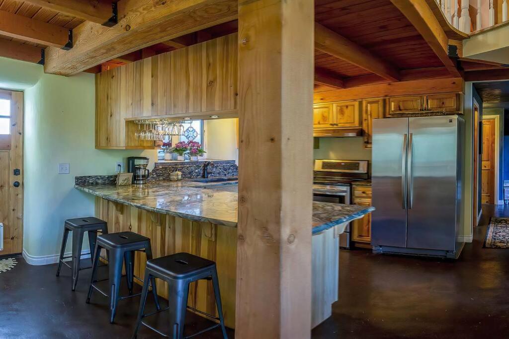 فيلا European Style Straw Bale Retreat أشلاند المظهر الخارجي الصورة